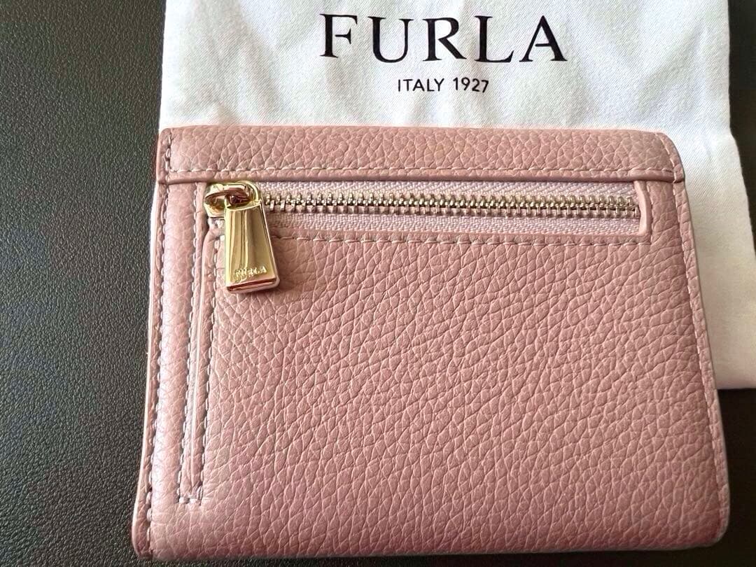 新品・未使用】FURLA ピンクベージュxブラウン 三つ折り財布保管袋付