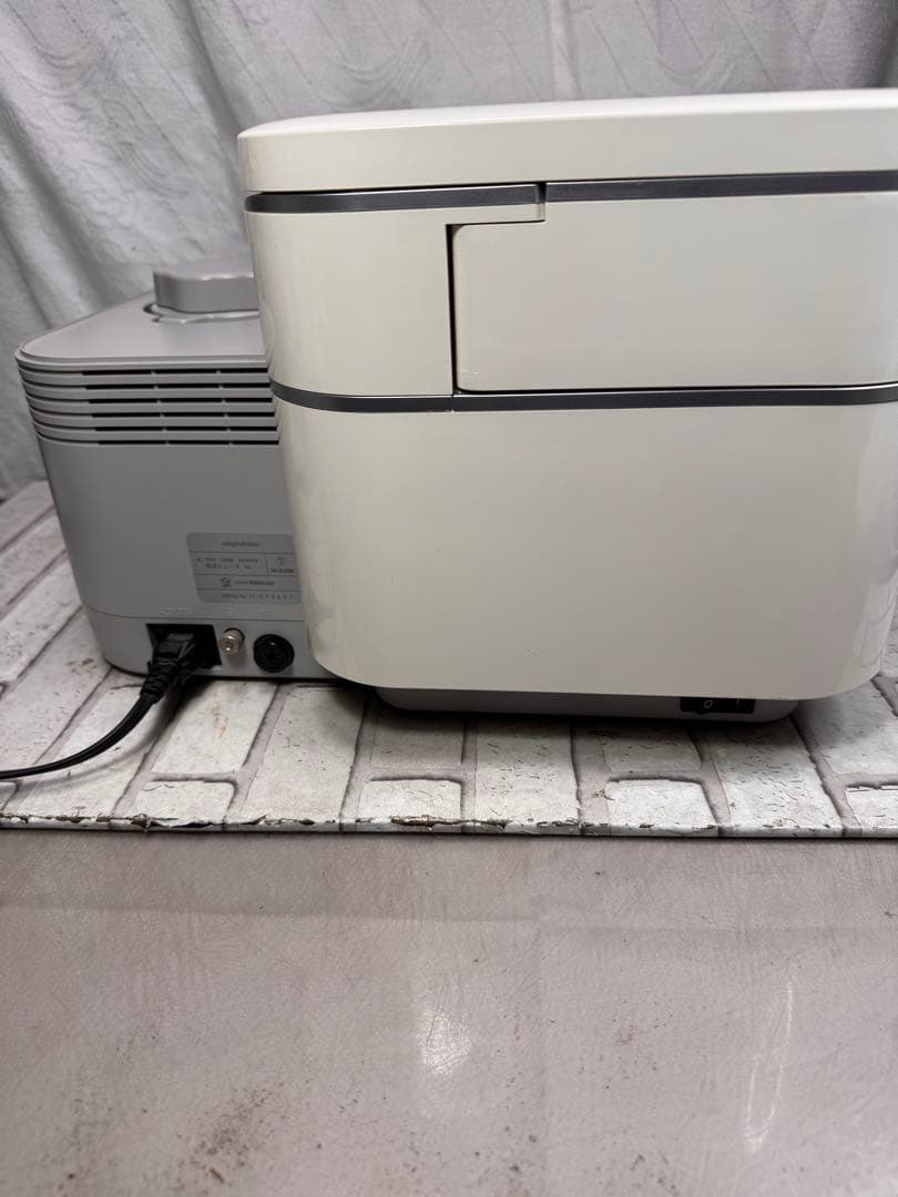 ☆SAQINA（サキナ）BIJOUビジュー☆美顔器