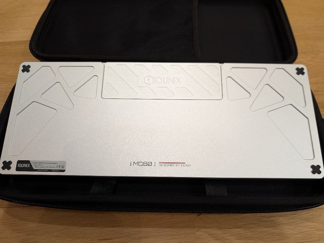 IQUNIX MQ80 Moonlight Silver US配列