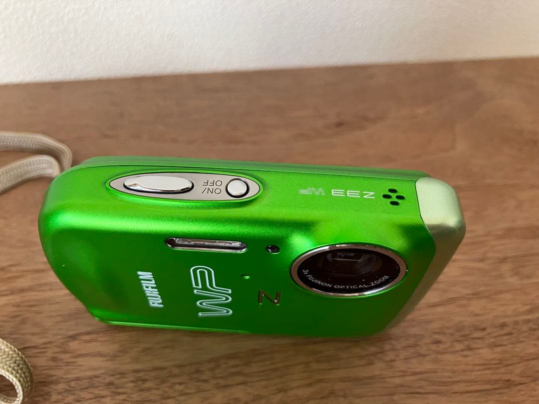 Fujifilm FinePix Z33WP グリーン
