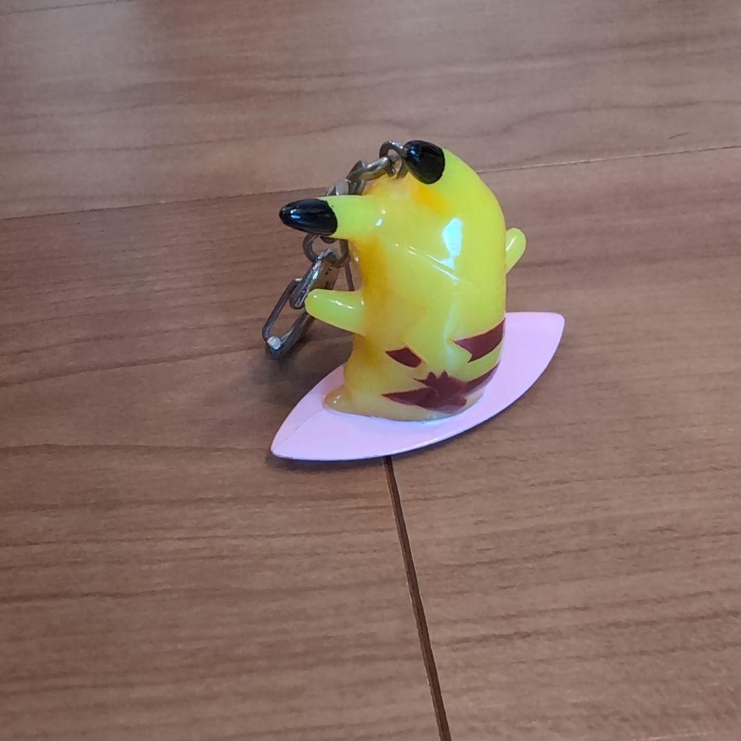 ピカチュウ キーホルダー サーフボード なみのりピカチュウ - メルカリ