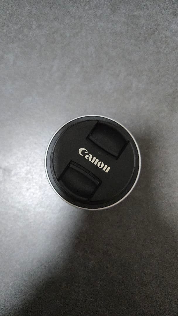 Canon RF-S18-45mm F4.5-6.3 IS STM　ズームレンズ