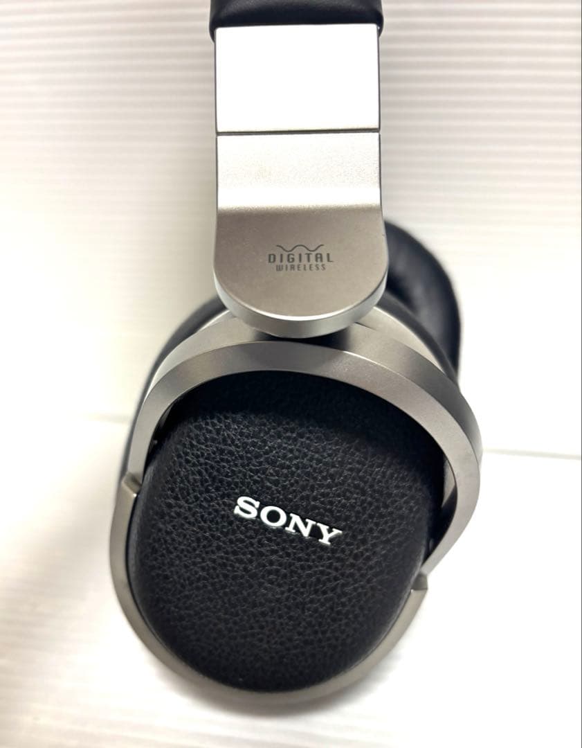 みえみえさま専用✴︎展示品　SONY MDR-HW700DS ワイヤレスヘッドホン
