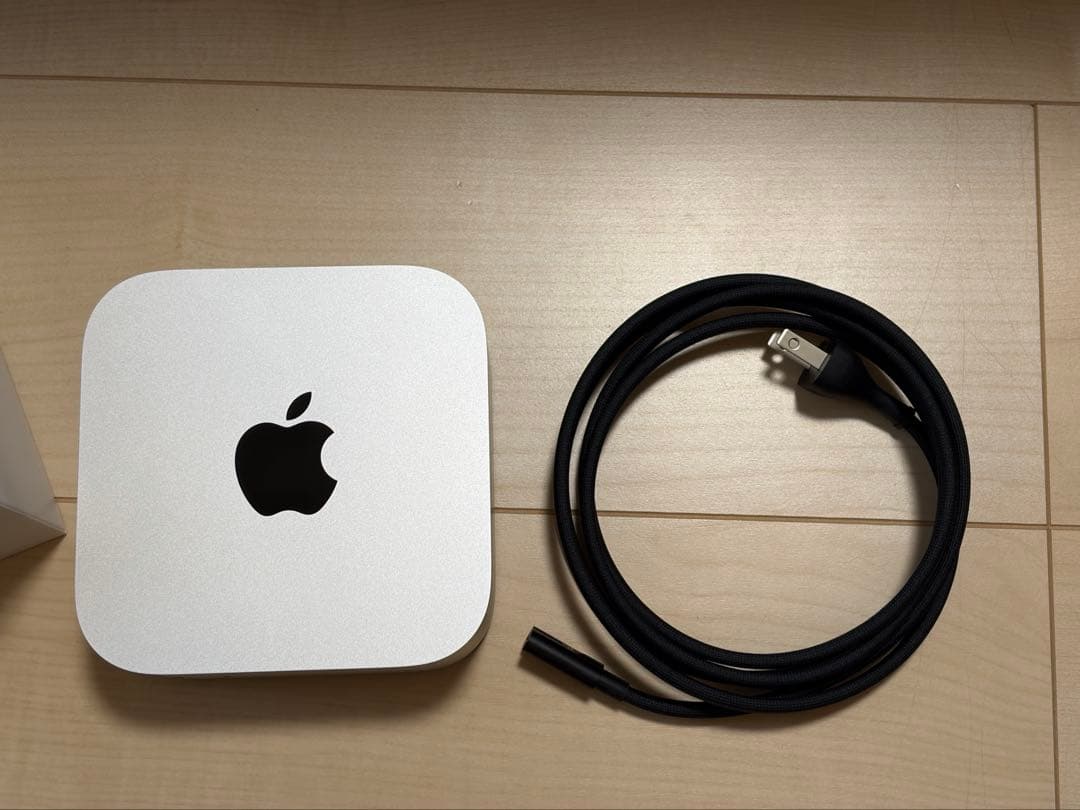 【美品】Mac mini M4 16GB 256GB MU9D3J/A