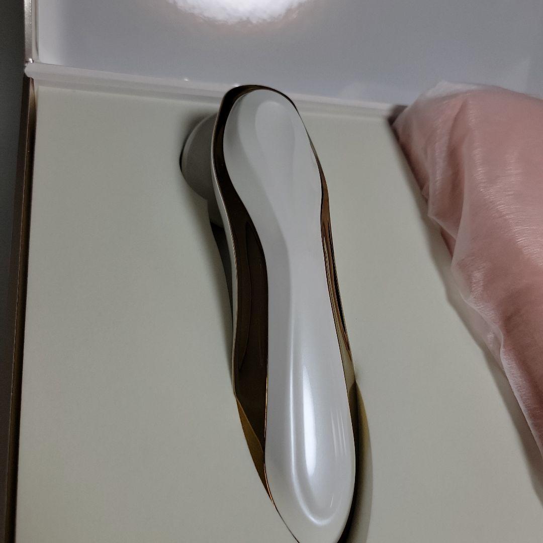 ARTISTIC & CO. Miss Arrivo THE WRAITH美顔器