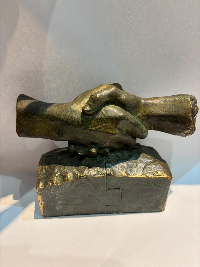 ミロアントニオ パクト ブロンズ握手彫刻 1995年 3668/3999スペイン ミロアントニオ パクト ブロンズ握手彫刻 1995年 3668/3999スペイン