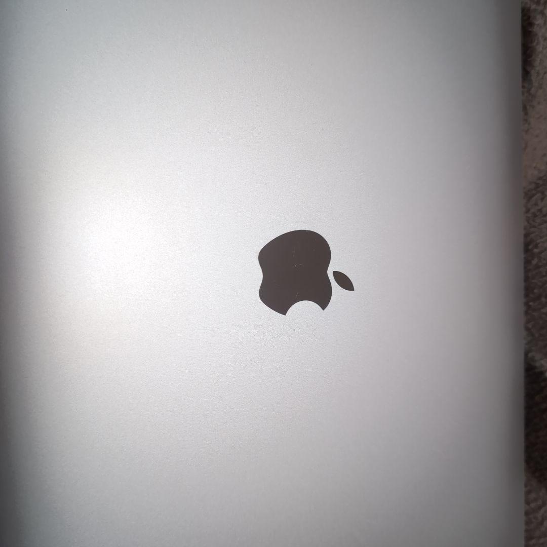 Apple MacBook 13インチ 2020 本体 MacBook Pro (13-inch, 2020, Two Thunderbolt 3 ports) - Technical