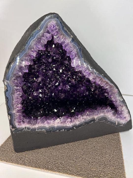 美しいアメジストドーム　15.4kl 29cm