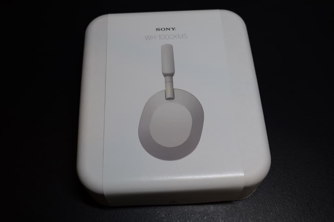 【完備品：美品】SONY WH-1000XM5 ワイヤレスヘッドホン ホワイト