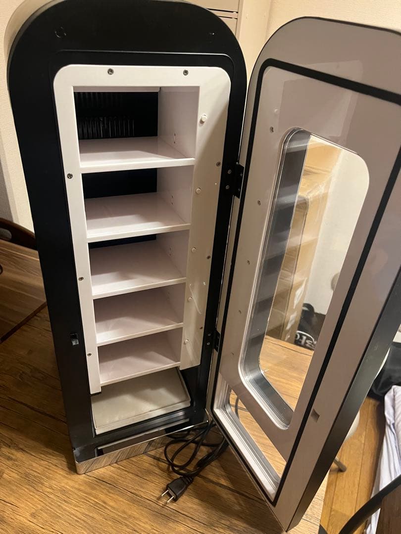 ALMOND EYE 自動販売機型冷蔵庫