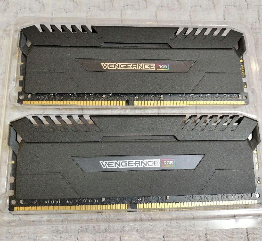 Corsair 32GB（16GB×2枚組） DDR4メモリ 3200MHz