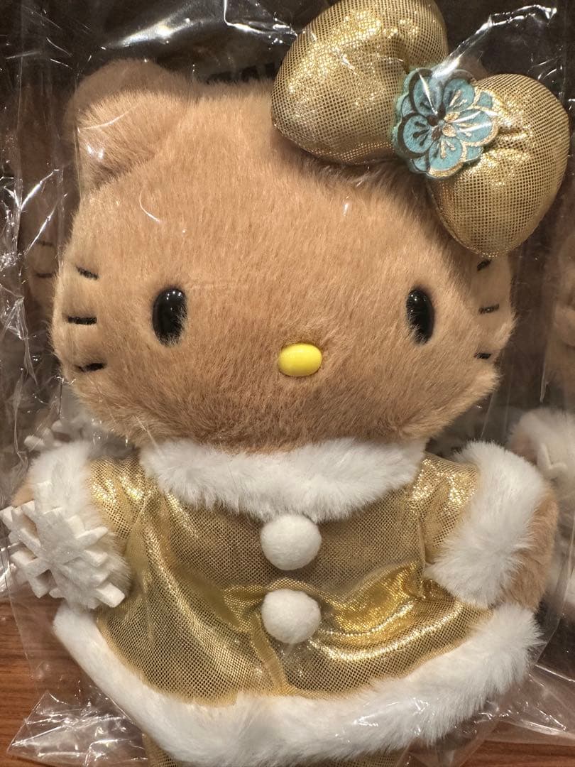 ハワイ限定】カハラホテル2026年限定 日焼けキティゴールドぬいぐるみ