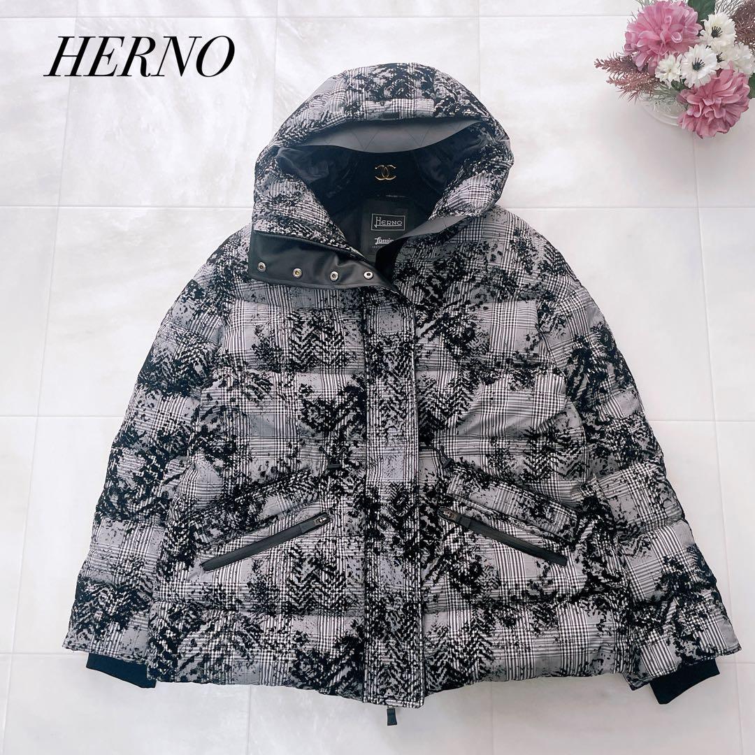 極美品✨近年 ヘルノ ラミナー ダウンブルゾン フロッキー加工 チェック柄 40 極美品✨近年 ヘルノ ラミナー ダウンブルゾン フロッキー加工