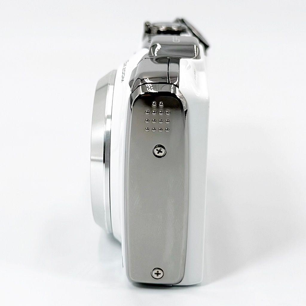 【美品】フジフイルム FinePix F550EXR ホワイト コンデジ カメラ