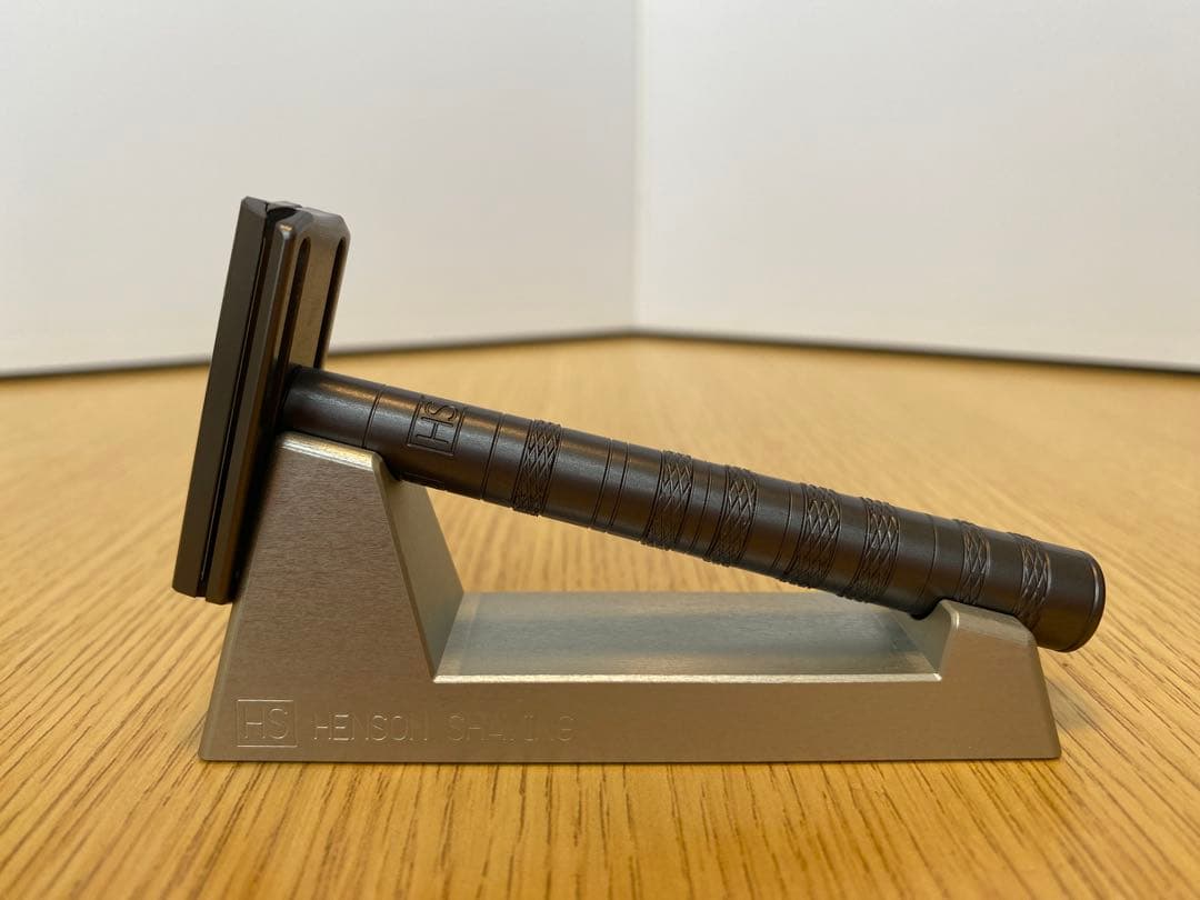 【極美品・純正スタンド付】HENSON SHAVING AL13 Mild 商品詳細ページ