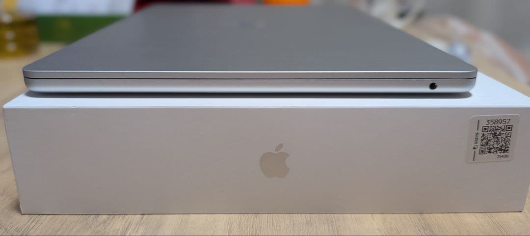 MacbookAir M4 2025 13インチ 16GB 256GB