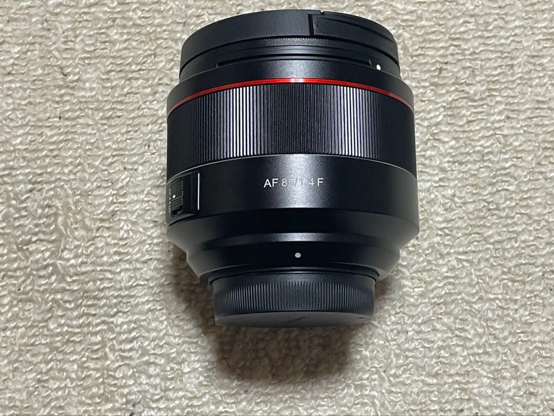 SAMYANG AF 85mm F1.4 レンズ