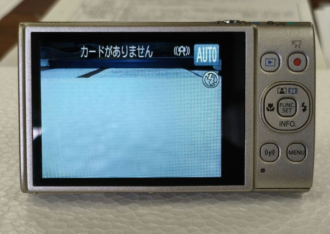 美品 Canon IXY 650 コンパクトデジタルカメラ