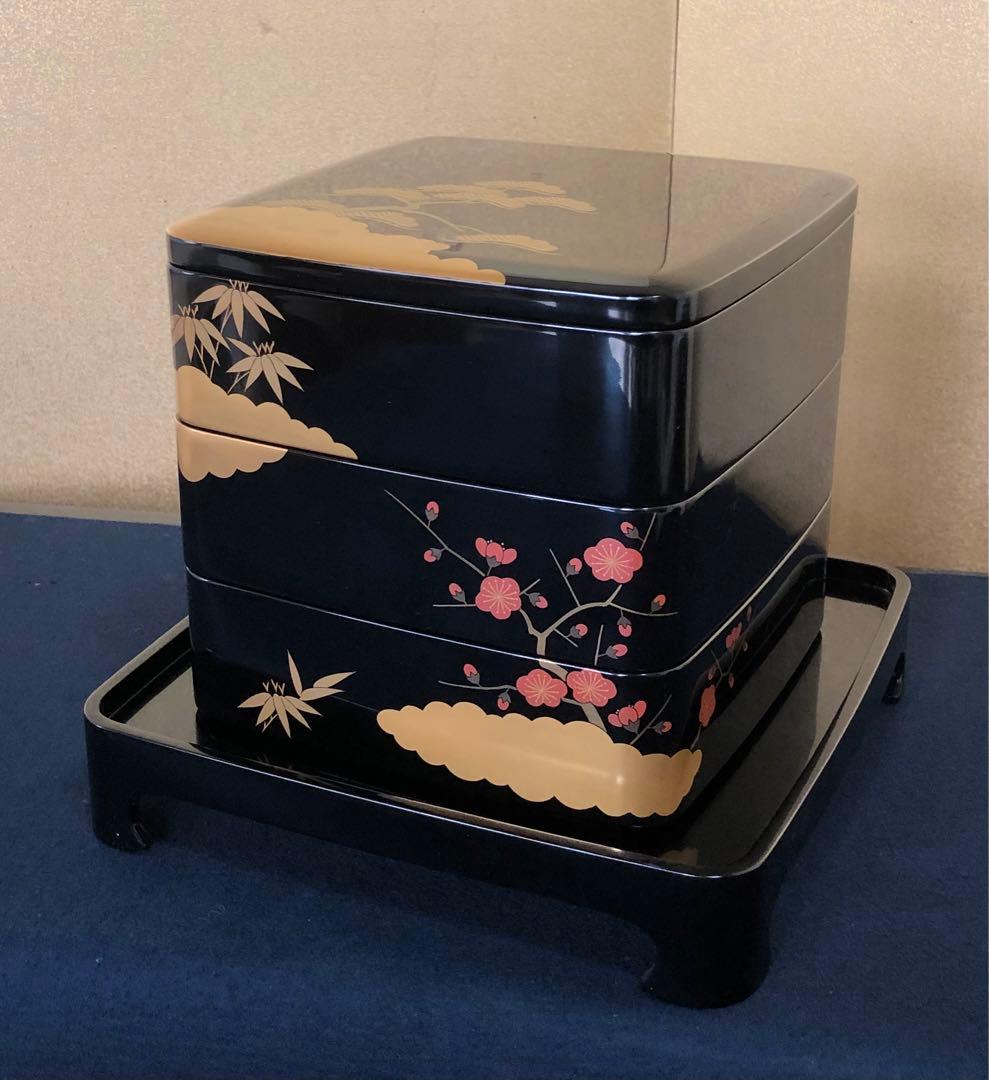 《R》輪島塗 雲松竹梅蒔絵 三段重 重台付 木製漆器 木箱　260116き4