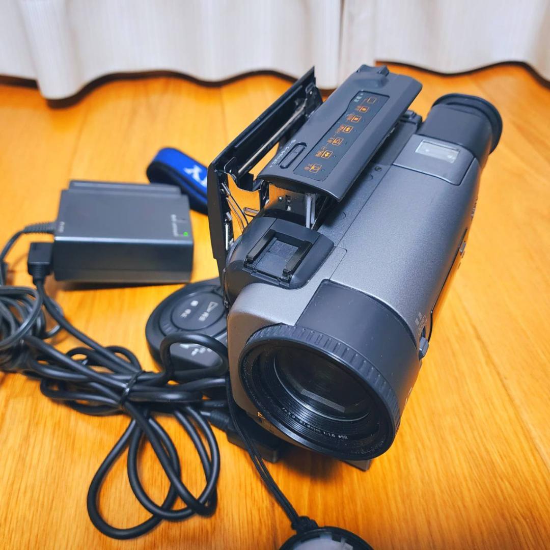 動作確認済】希少 高画質 SONY Hi8 CCD-TR3300 説明書 箱 - メルカリ