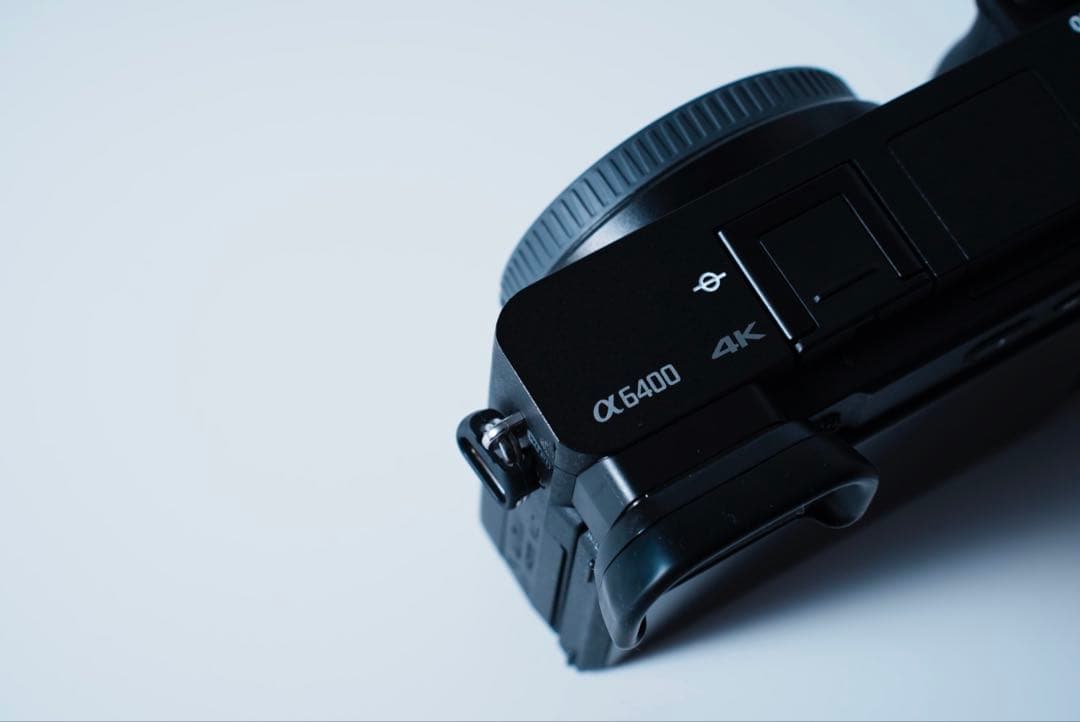 【美品】Sony α6400 ボディ+バッテリーチャージャー バッテリー3個