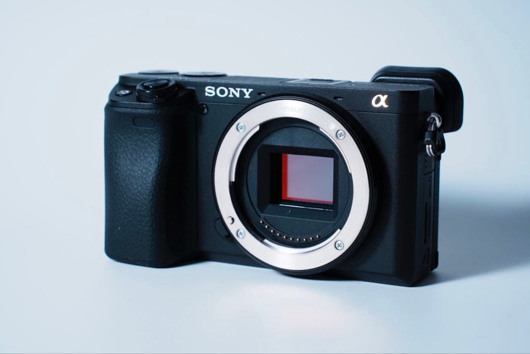 【美品】Sony α6400 ボディ+バッテリーチャージャー バッテリー3個