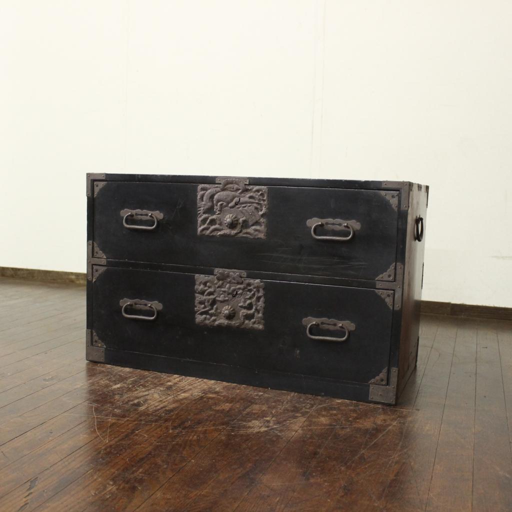 打ち出し金具！庄内箪笥 時代箪笥/チェスト/古道具/古民具/ローボード/収納 打ち出し金具！庄内箪笥 時代箪笥/チェスト/古道具/古民具/ローボード