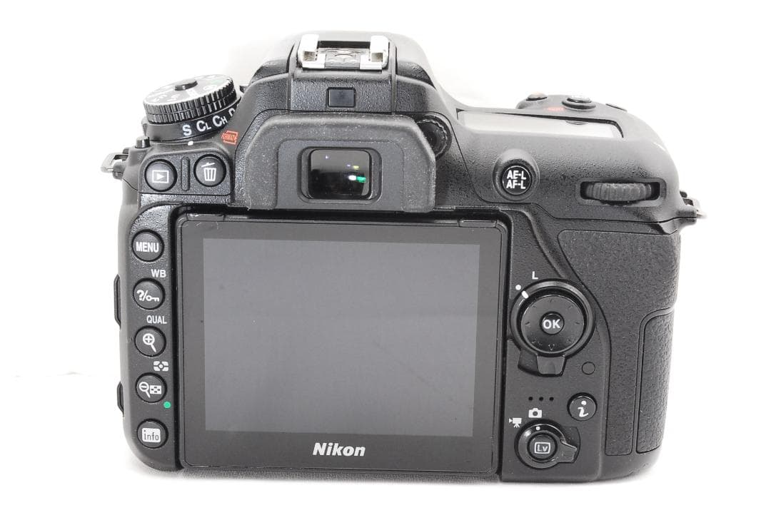 Nikon D7500 シングルレンズセット 一眼レフカメラ 近～中望遠レンズ♪