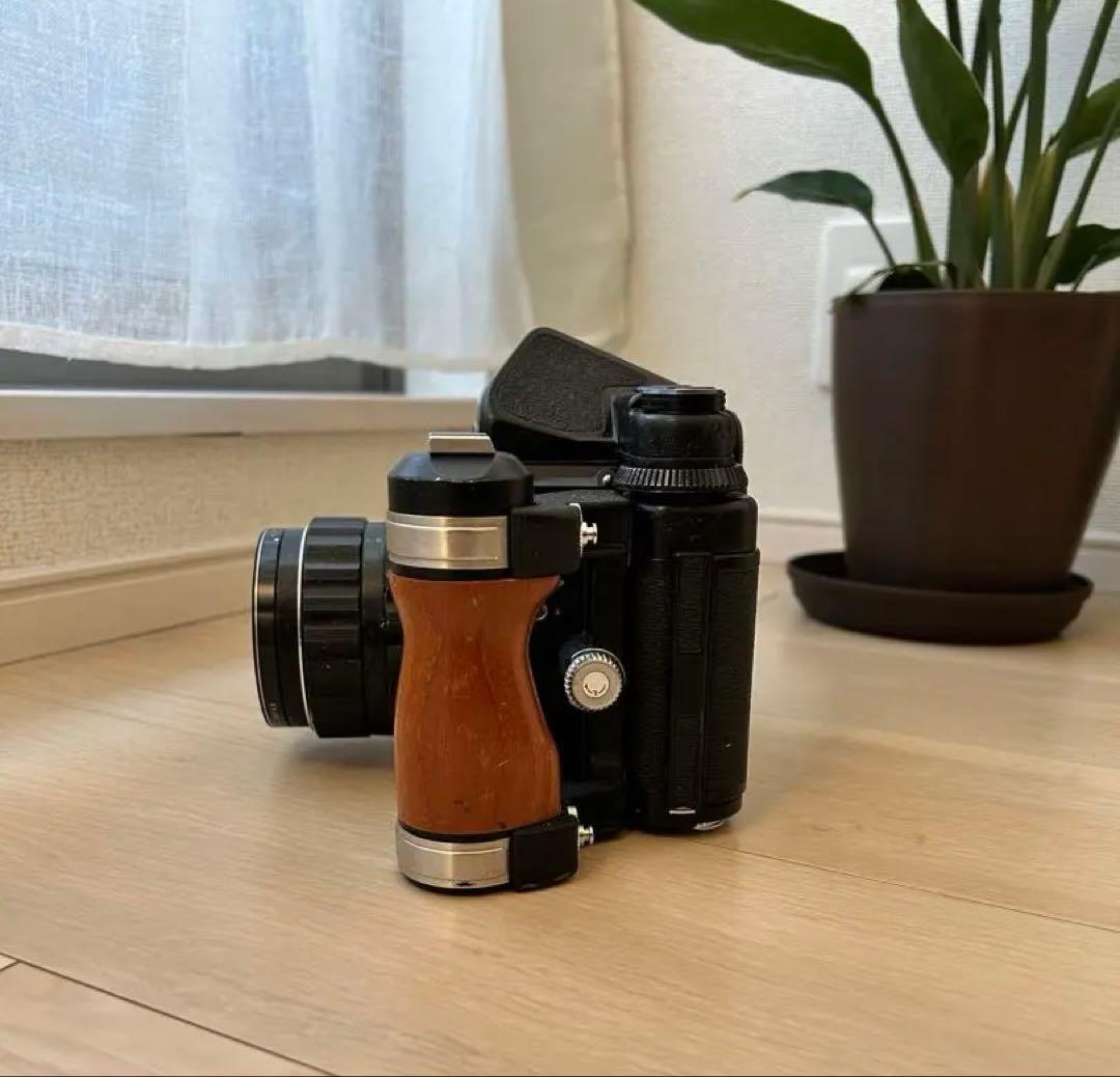 PENTAX 67 動作未確認　ジャンク品扱い　木製グリップ付き