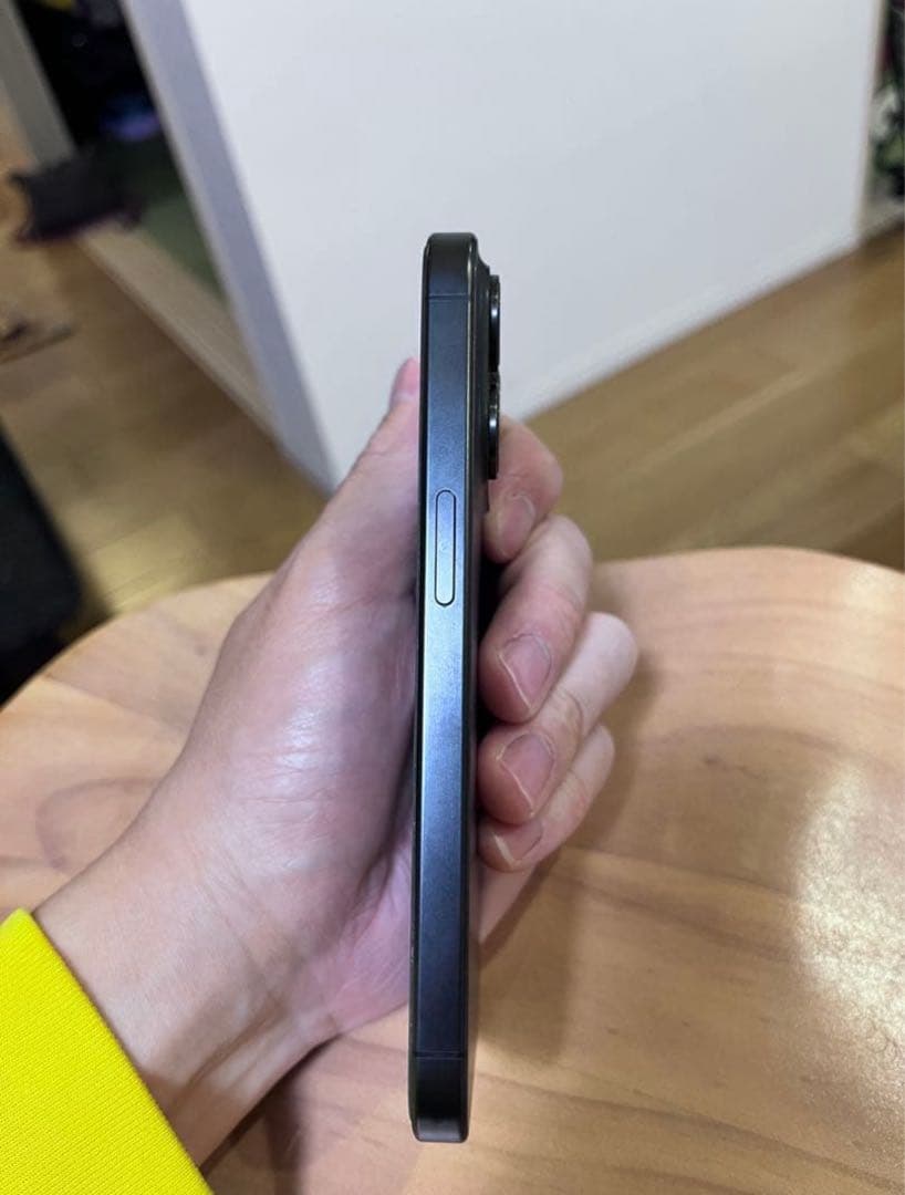【美中古】iPhone15Pro_256GB(iFace付き)