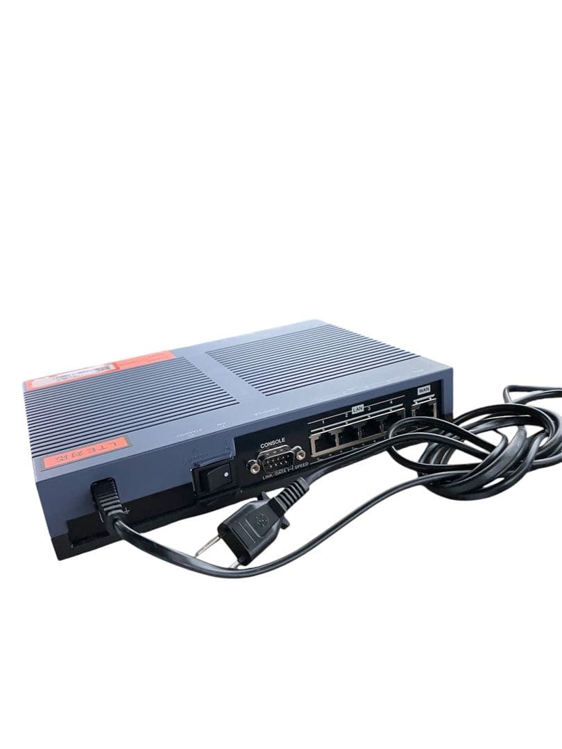 極美品 ＬＴＥ ＲＴＸ８１０ＬＴ・ＵＸ３０２ＮＣ ルーター