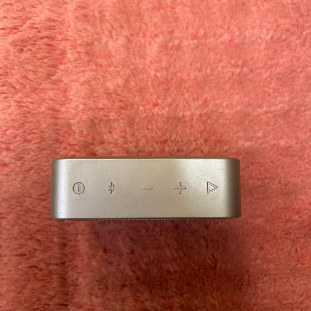 JBL Bluetoothスピーカー ゴールド