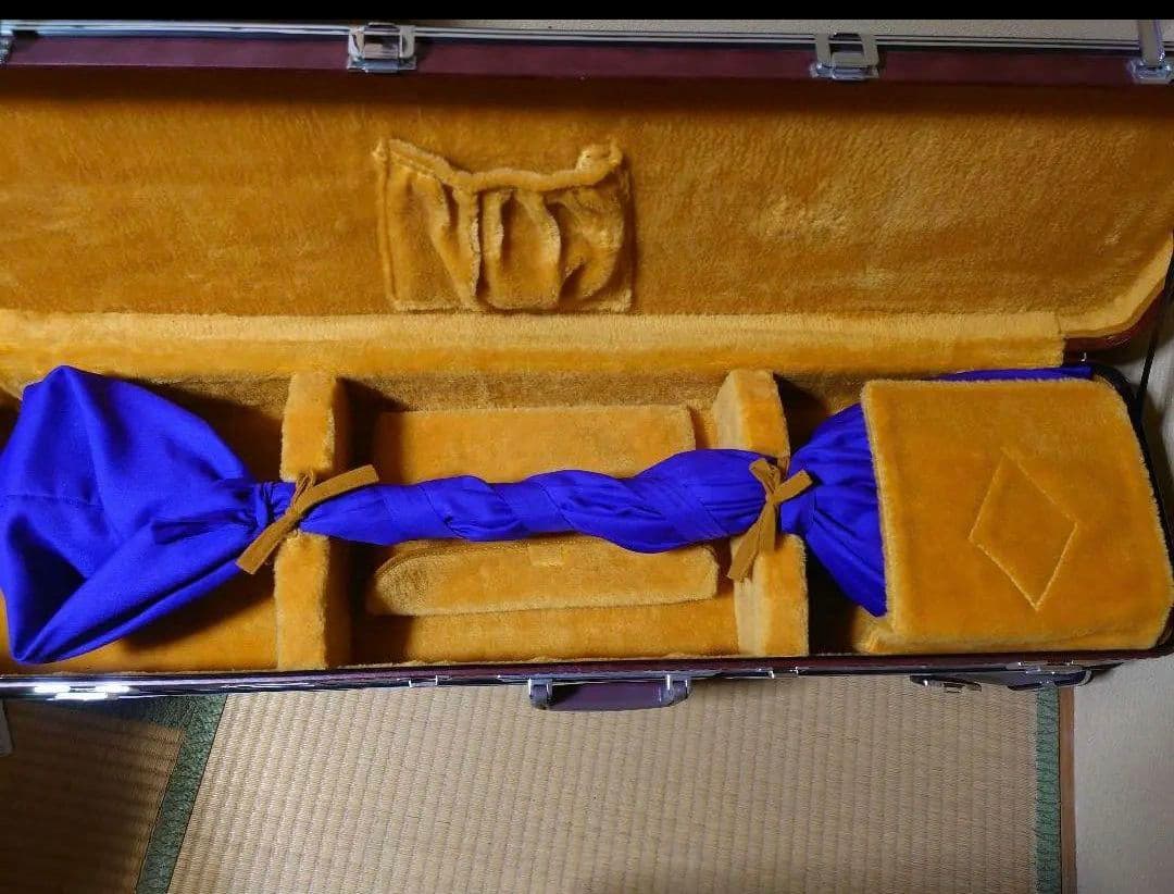 細棹三味線　棹全体に綺麗なすだれ虎斑入りハードケース付宅急便配送料¥1700込