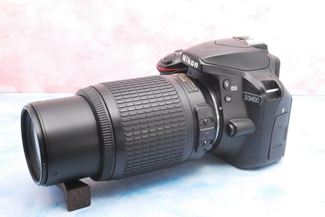 Nikon D3400☆一眼レフカメラ☆スマホ転送OK☆高性能標準＆望遠