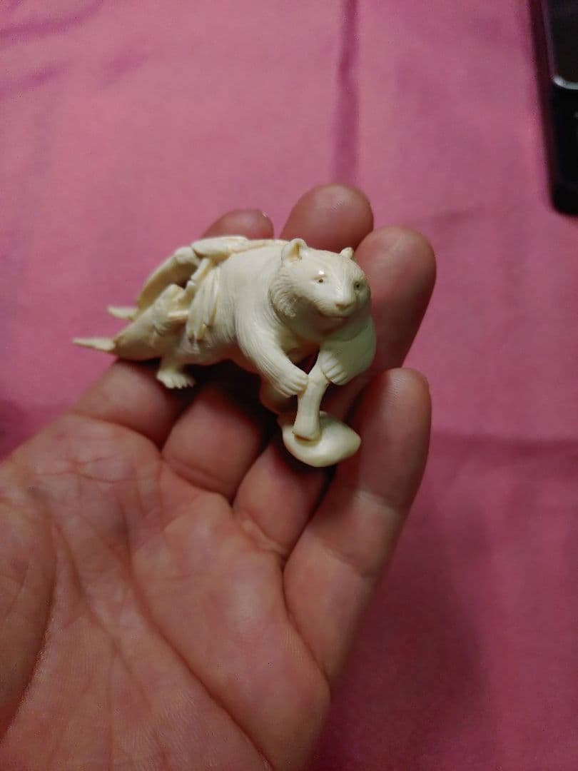 根付 彫刻 天然素材 アンティーク 工芸品 置物 - メルカリ