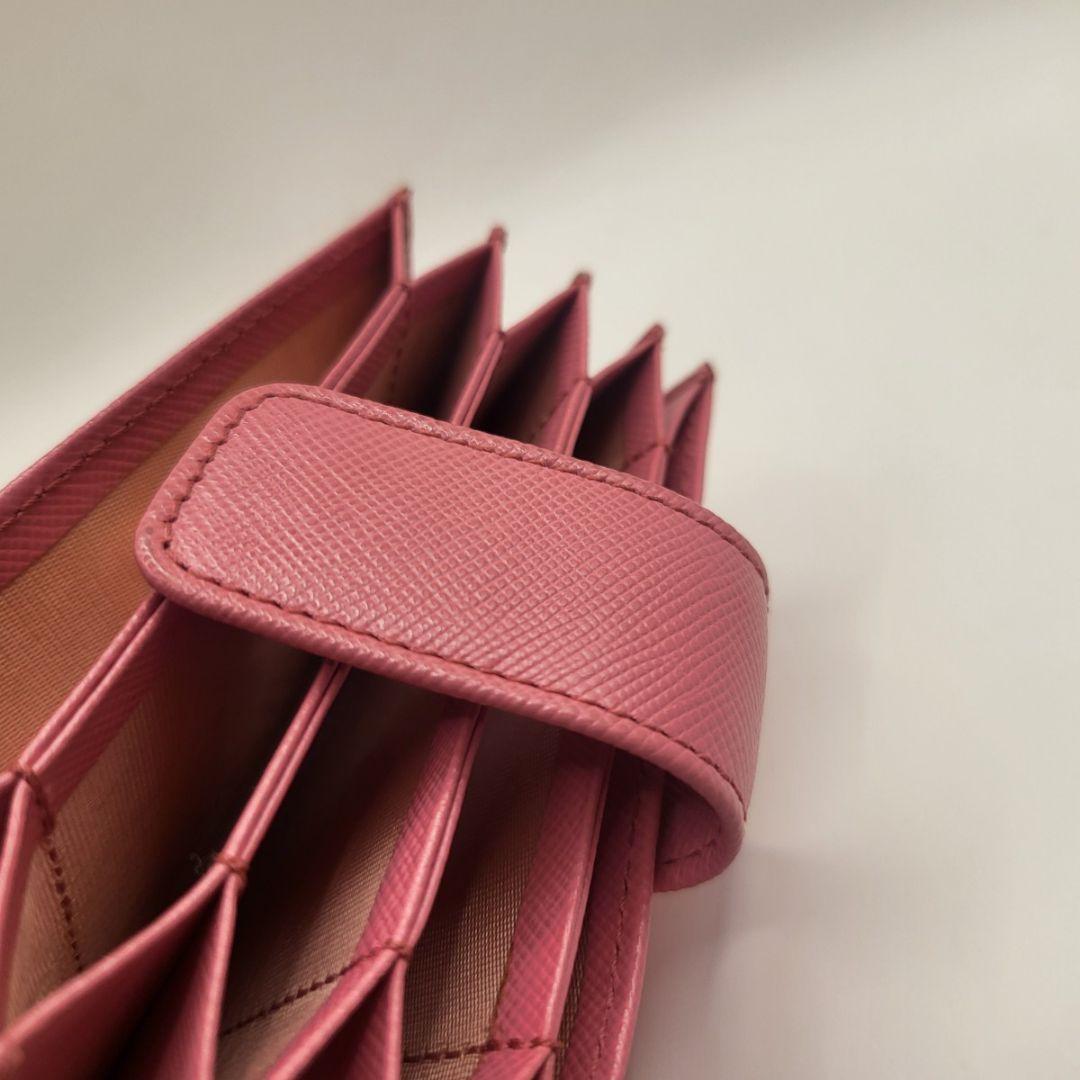 美品 PRADA サフィアーノ カードケース ピンク レザー 三角ロゴ - メルカリ