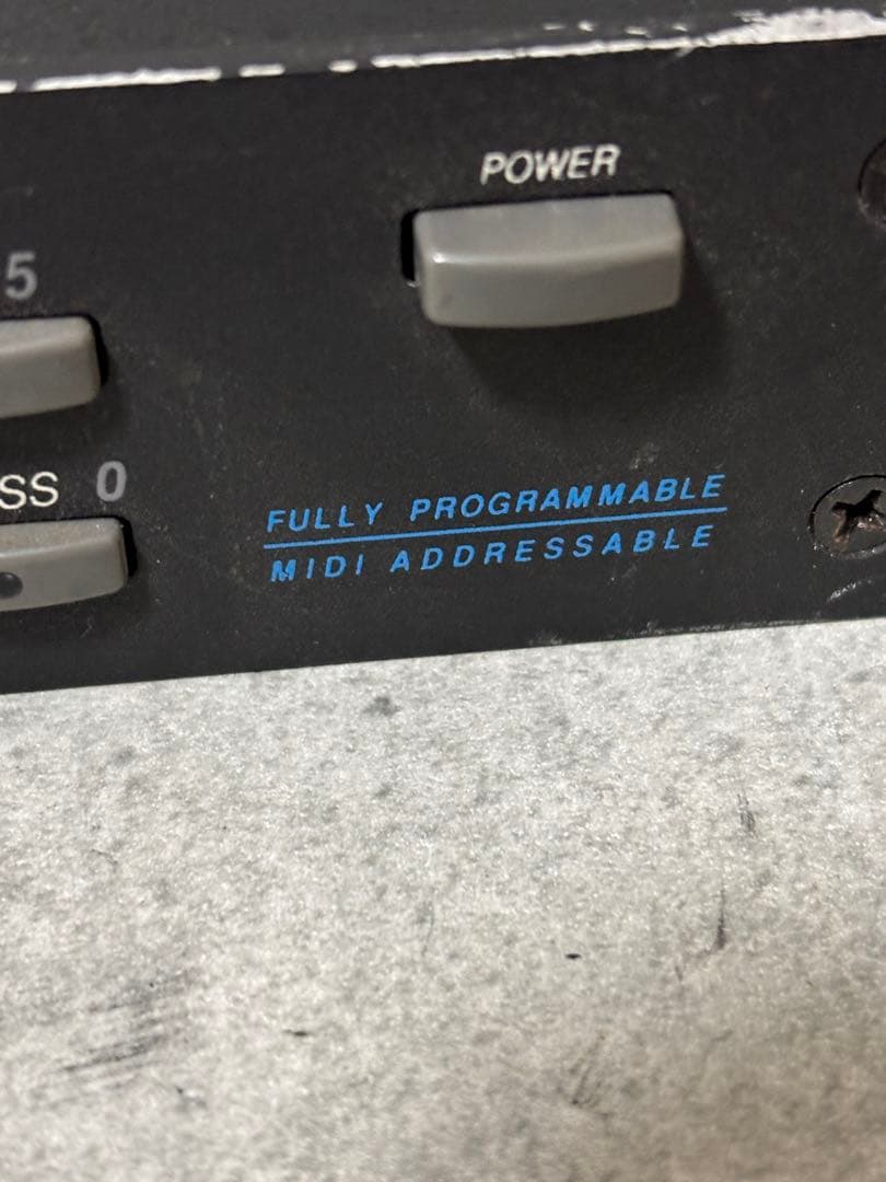 Alesis Quadraverb 通電確認済み