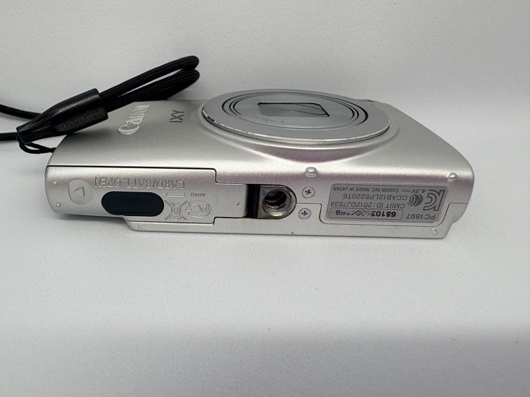 Canon IXY コンパクトデジタルカメラ シルバー
