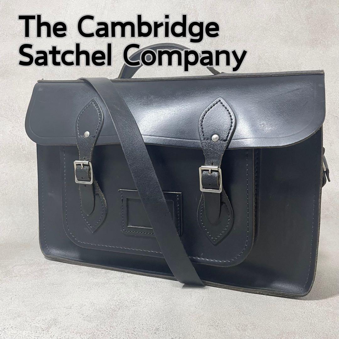 ケンブリッジ サッチェル 15インチ バッチェル レザー ショルダーバッグ 黒 ゆとりのある作りの15インチのバッチェル。 ノートパソコンやA4の書類