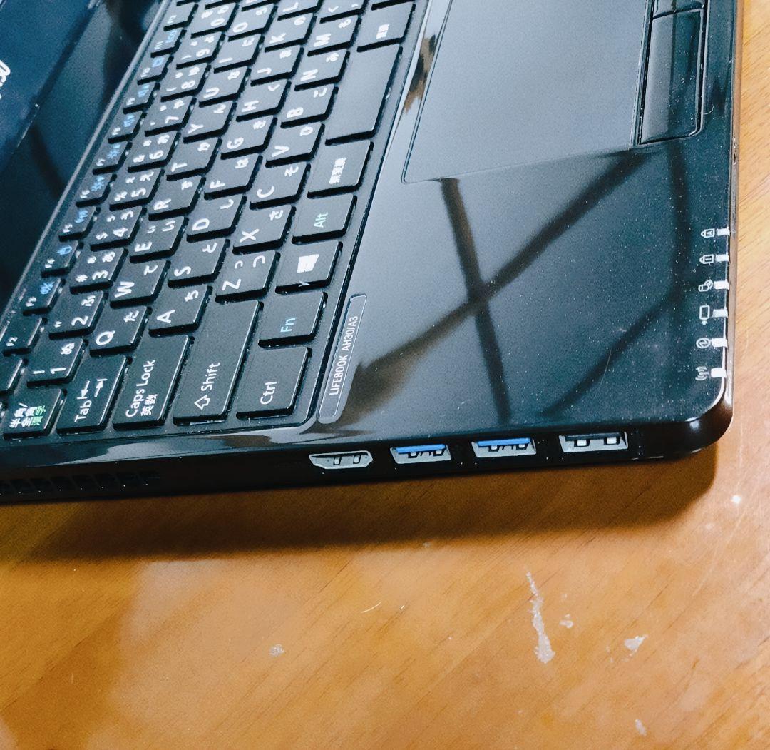 富士通ノートパソコン♪カメラ付きで動画視聴♪事務作業やオンライン学習に最適