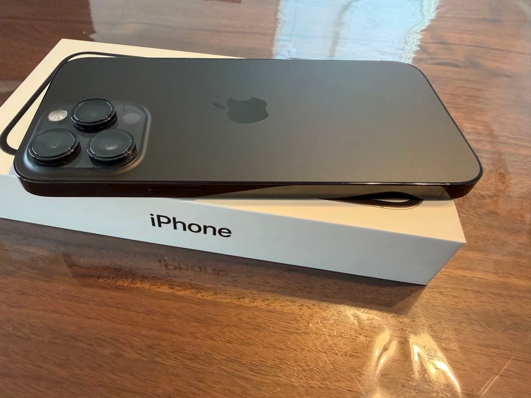 Apple iPhone 14 Promax 256 GBスペースブラック 本体