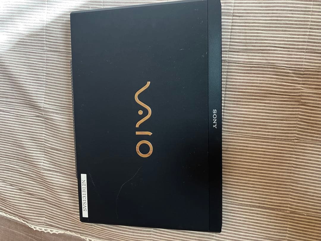 SONY SVS131B12N、13.3インチ、ノート型パソコン