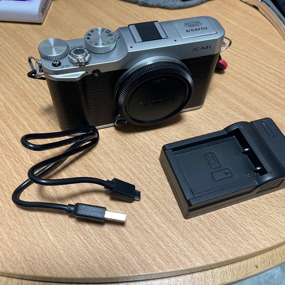 FUJIFILM ミラーレス一眼カメラ X-M1 FX-X-M1S