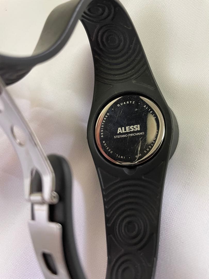 希少 ALESSIクロノグラフ 黒×シルバー ピロヴァーノデザイン 防水
