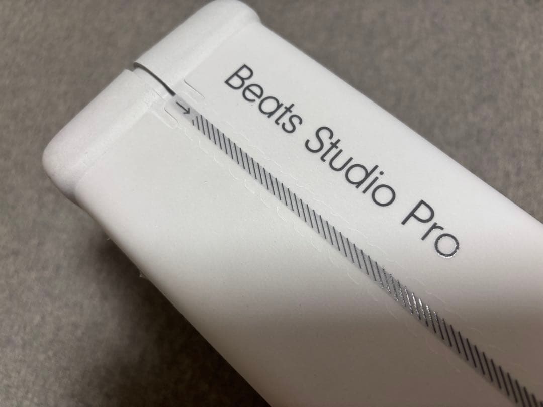 まめさん専用Beats Studio Pro ホワイト 【未開封】