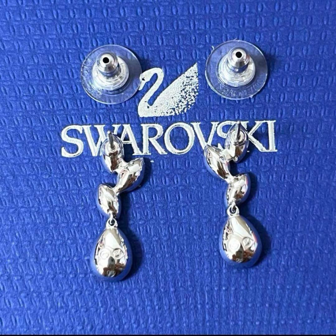 スワロフスキー ピアスTranquility ペアシェイプ正規品 極美品 箱付