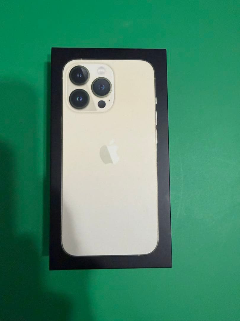 iPhone13pro 256GB ゴールド　美品