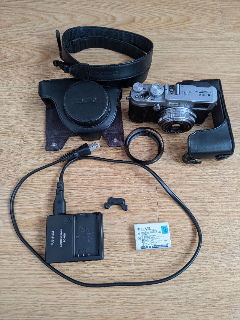Fujifilm FUJI X100 23mm f/2レンズ