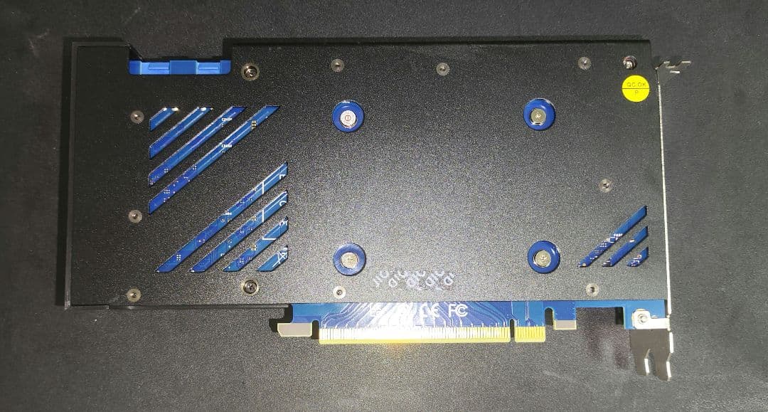 Intel Arc A580 グラフィックボード