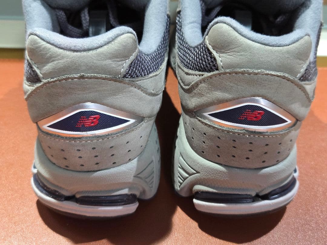 美品　new balance ML2002RA 26.5cm